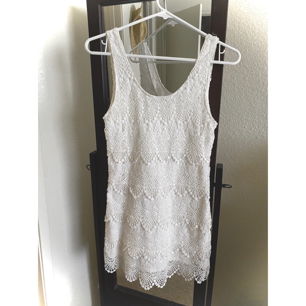 H&M Off white cream eyelet embroidered dress